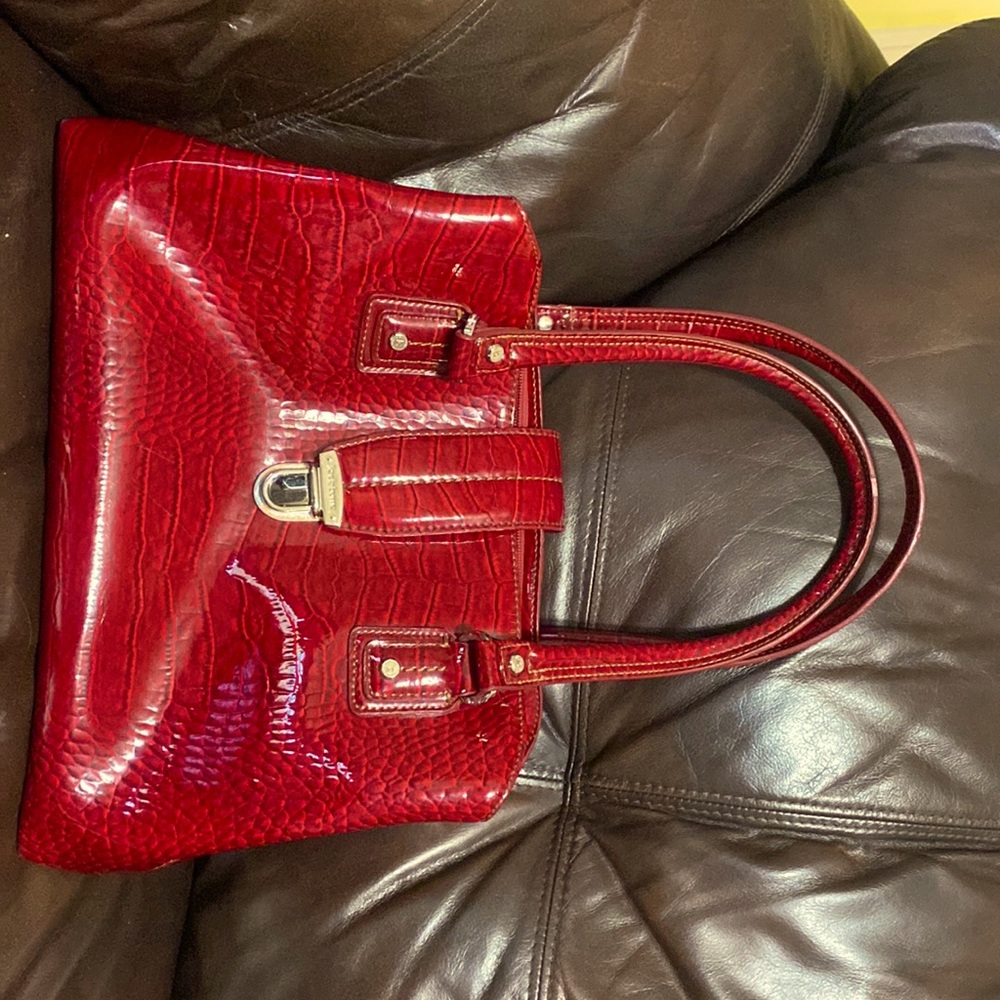 Red Valentine’s Day Liz Claiborne red large shoulder handbag purse pocket book